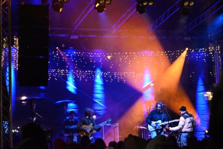 Včeraj je prvi koncert Pravljičnega Kamnik privabil število obiskovalcev (82)